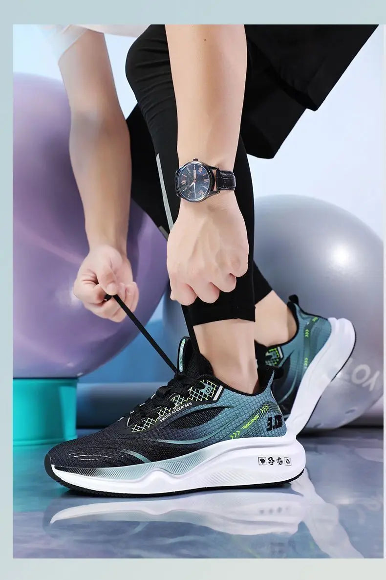 2025 Sports shoes men's summer new mesh shock-absorbing ultra light breathable casual shoes student shoes running shoes
